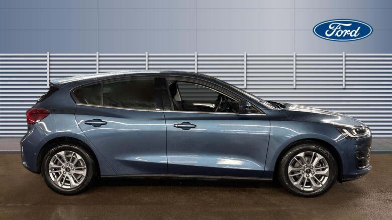 Ford Focus 1.0 EcoBoost Hybrid mHEV 155 Titanium 5dr Petrol Hatchback